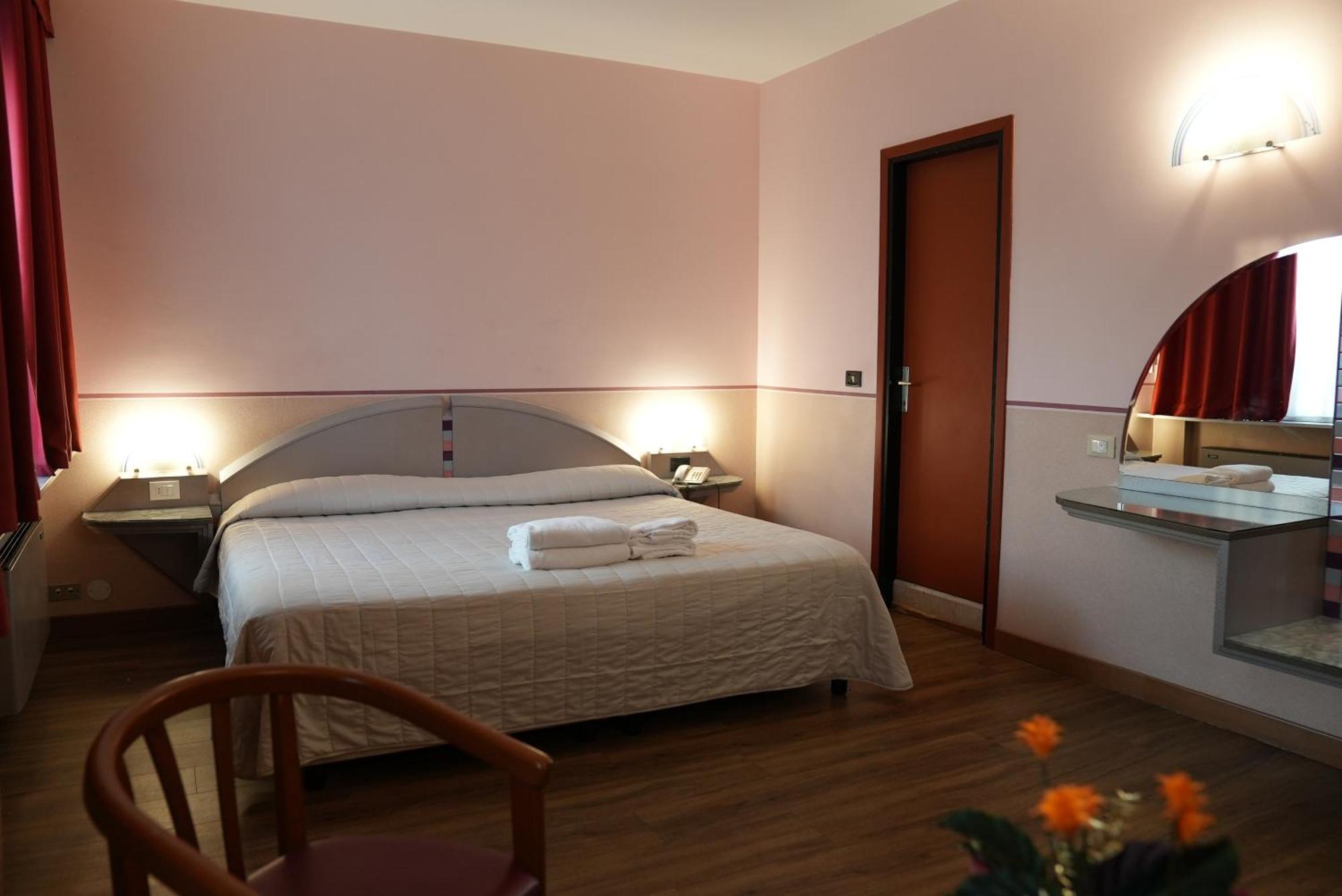 Hotel Albatros Mestre Zewnętrze zdjęcie